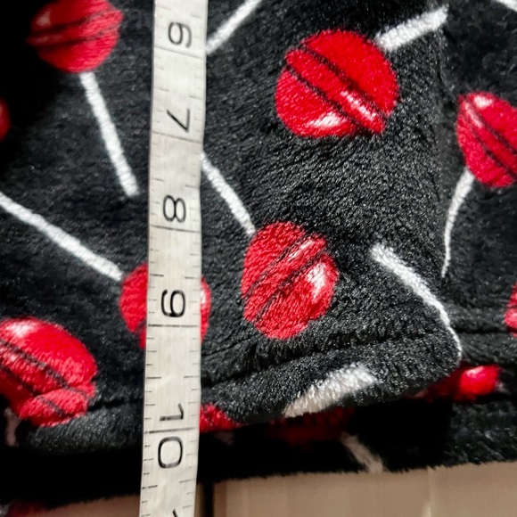 NWT Saturdaze ♥️ plush lollipop theme plus size pajama shorts - Picture 6 of 11